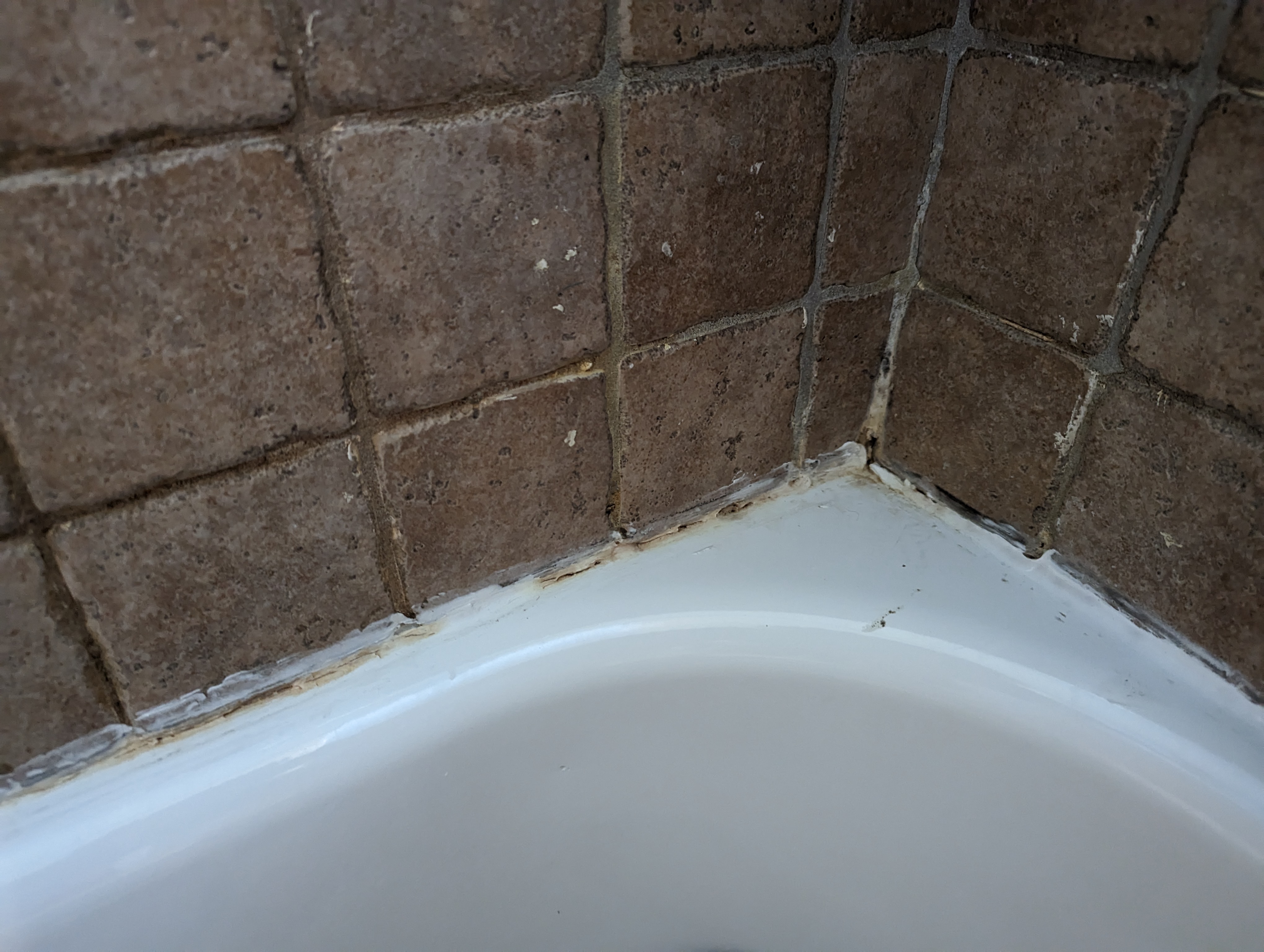 How to re-caulk your bathroom