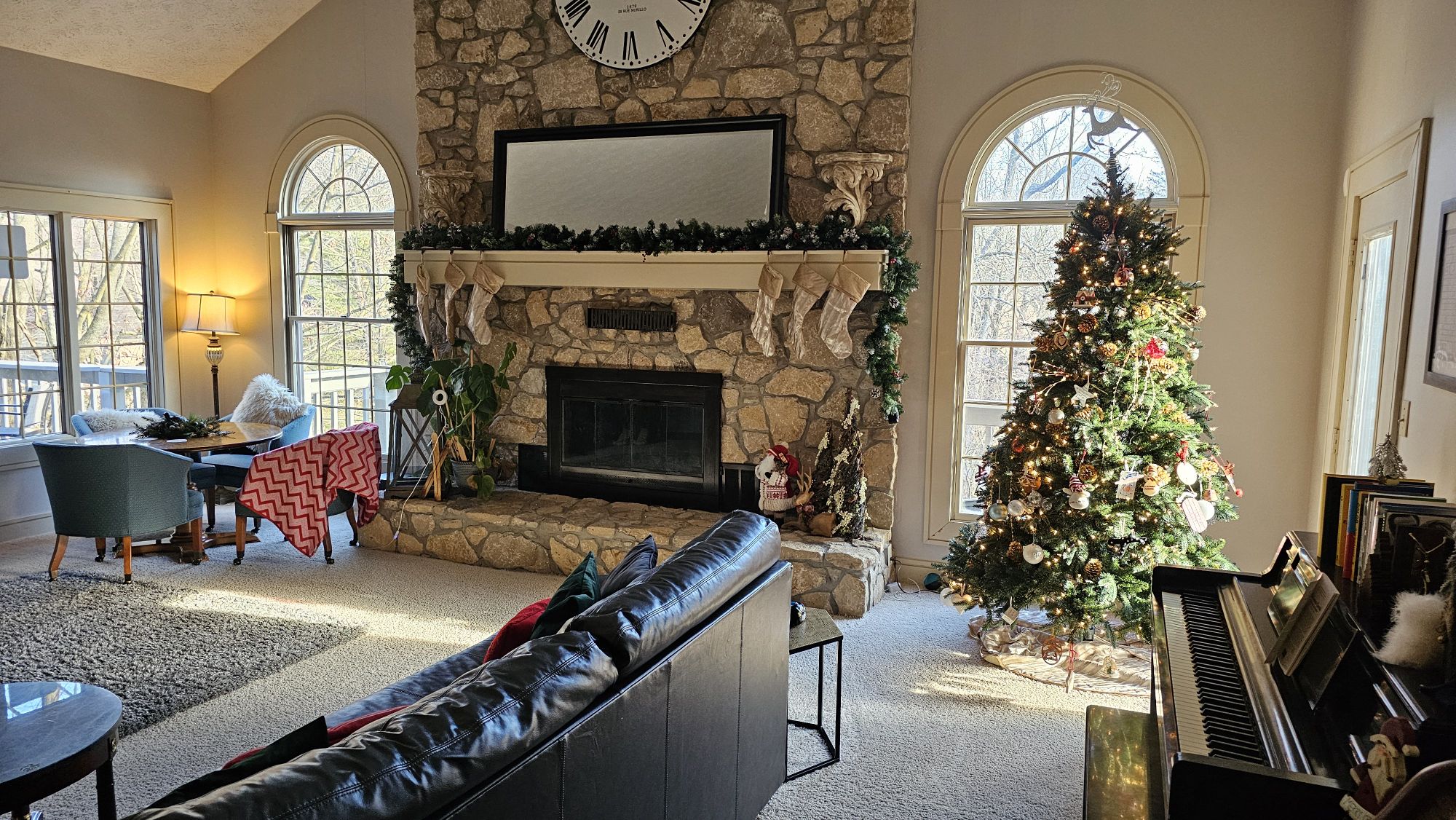 Holiday House Cleaning: Schedule Early with Eckler Cleaning Services for a Stress-Free Season