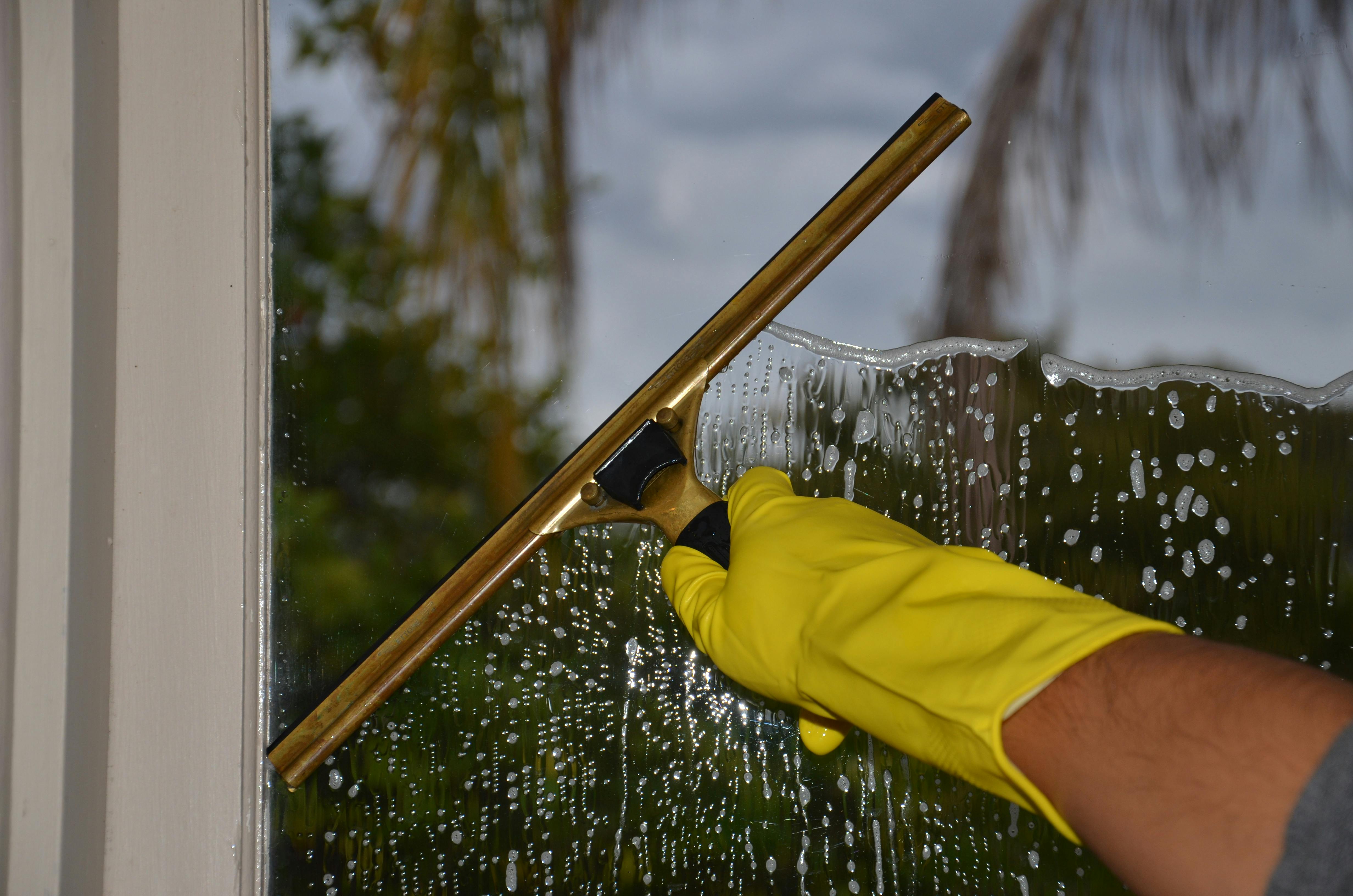 Seasonal Cleaning: Fall Cleaning to Prepare for Winter